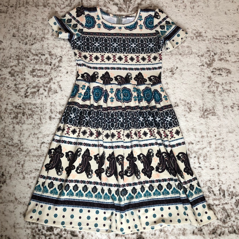Lularoe Amelia